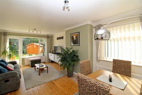 3 bedroom detached bungalow for sale - Kingston Way, Seaford