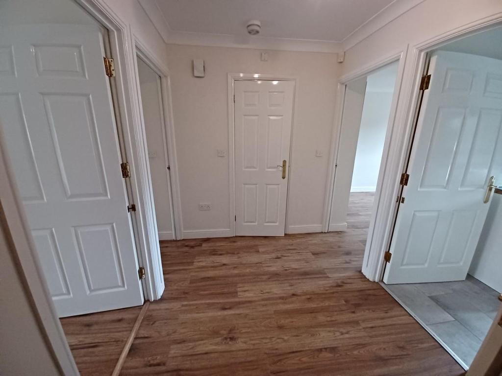 Monarch Gate, Yew Tree Lane, Solihull 2 bed apartment £925 pcm (£213 pw)