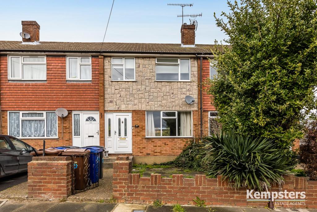 Crescent Avenue, Little Thurrock, Grays 3 bed terraced house £290,000