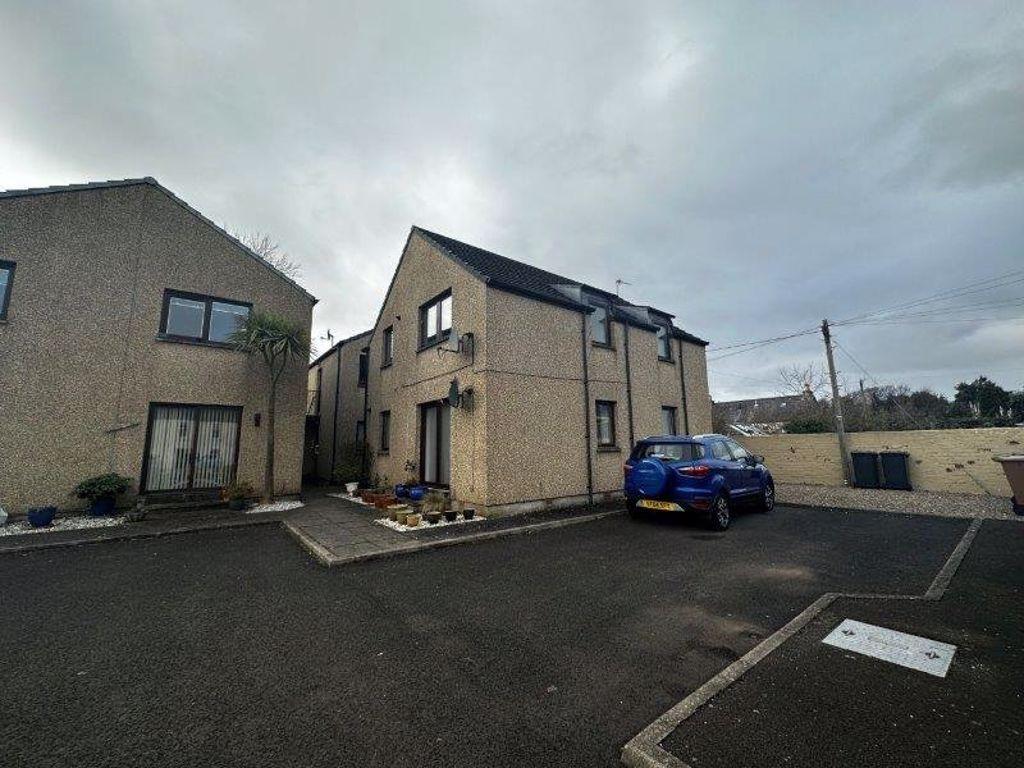 William Payne Court, Tayport, Fife 2 bed flat £750 pcm (£173 pw)