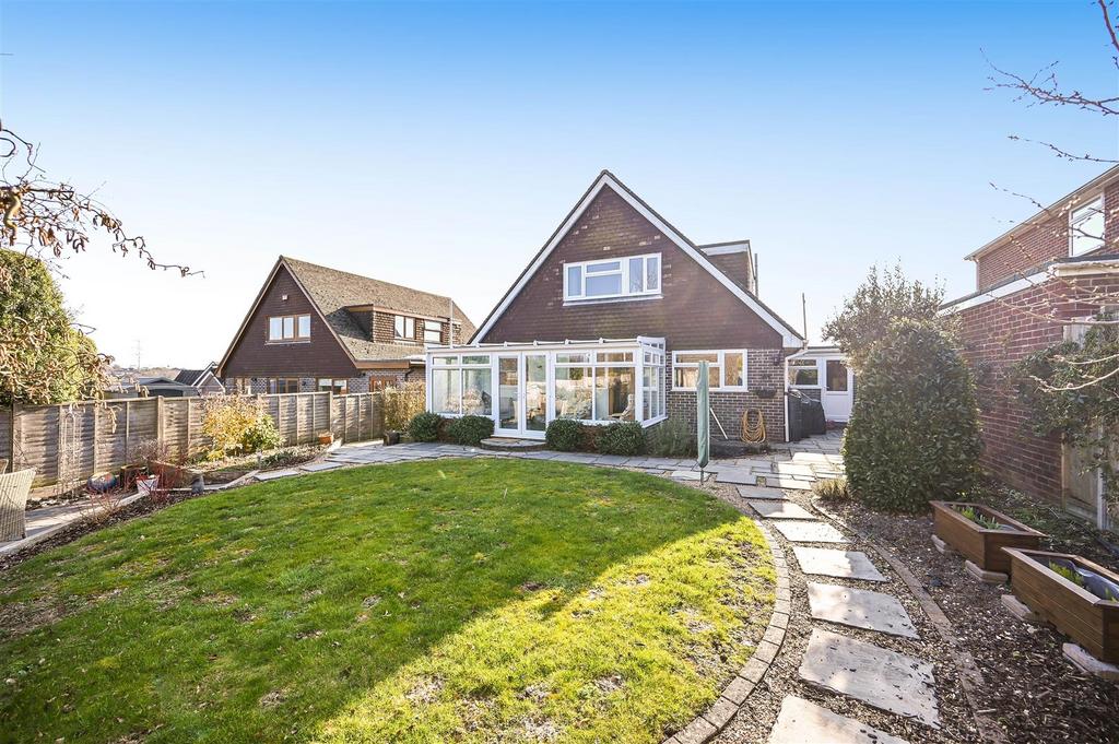 Clanfield, Hampshire 4 bed detached house for sale £575,000
