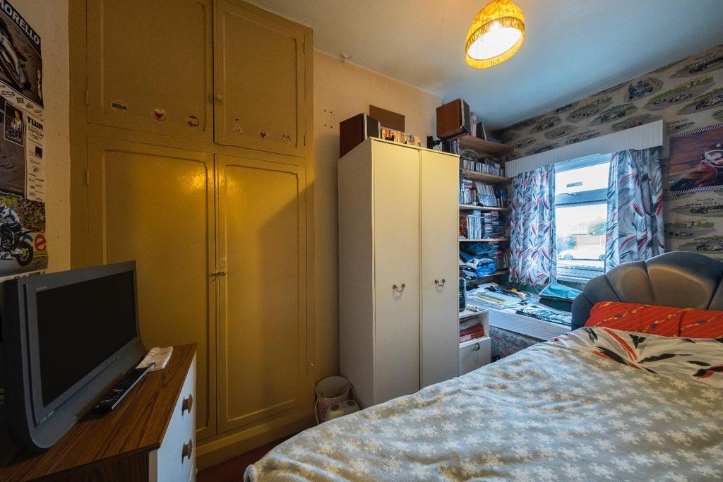 2 Coronation Terrace-011.JPG