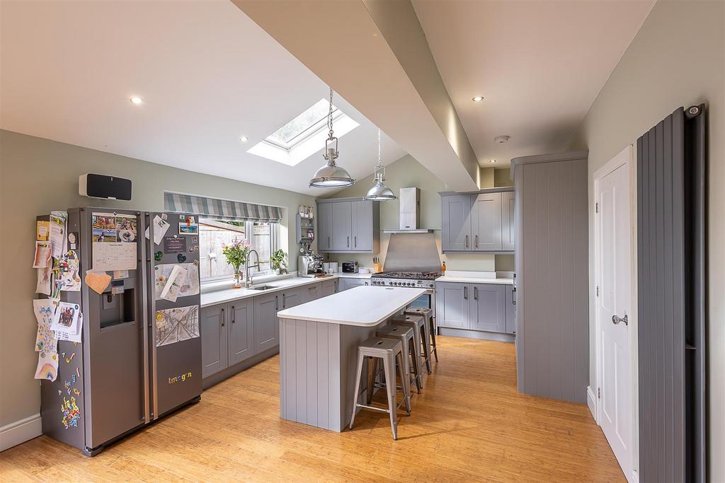 Kitchen/Diner &amp; Family Room