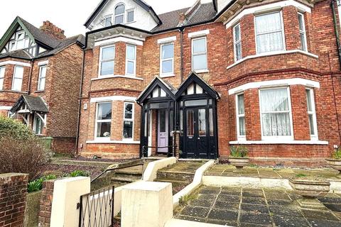 Flat 2, 223 Cheriton Road, Folkestone, CT19 4AT