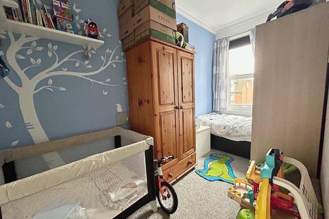 Flat 2, 223 Cheriton Road, Folkestone, CT19 4AT