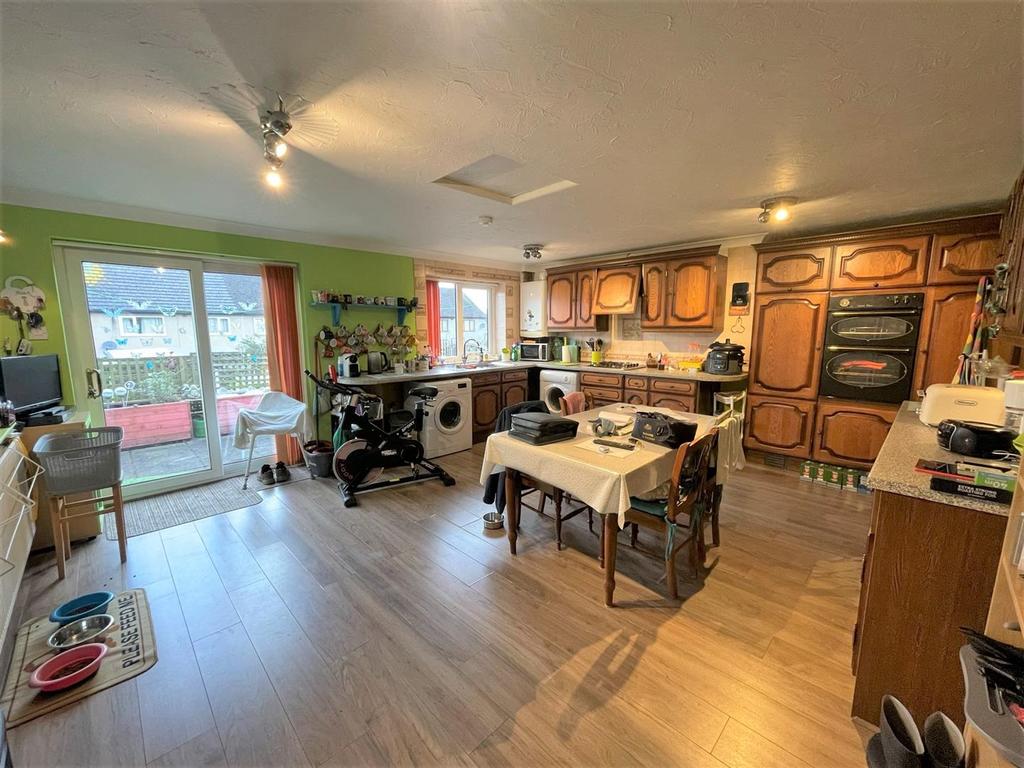 Mayfield Avenue, Clitheroe, Ribble... 3 bed house £195,000