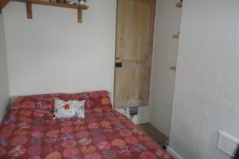27 Howard Road, Leicester, LE2 1XG