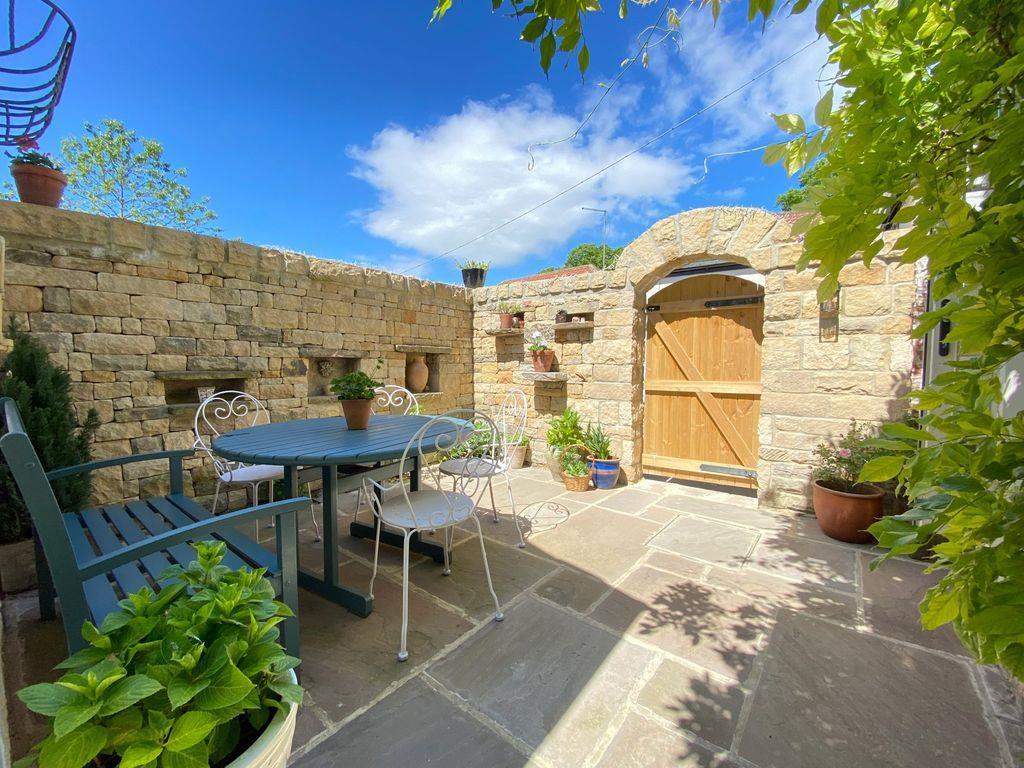 Courtyard.jpg