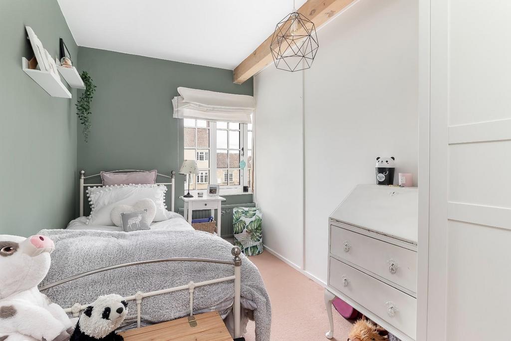 Bedroom 2.jpg
