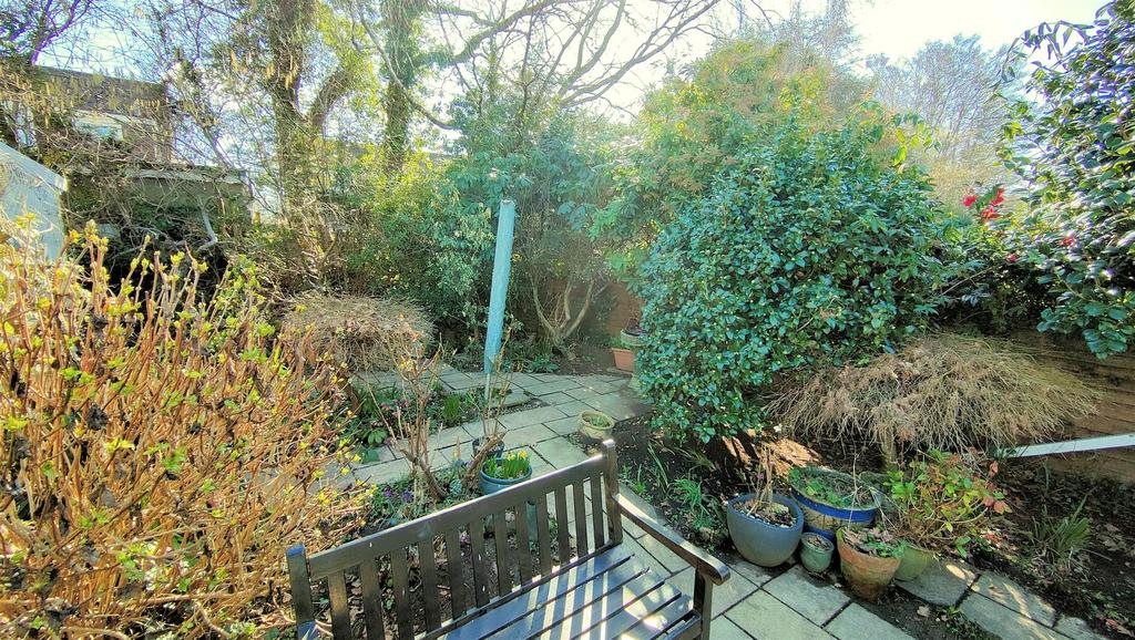 Garden (2).jpg