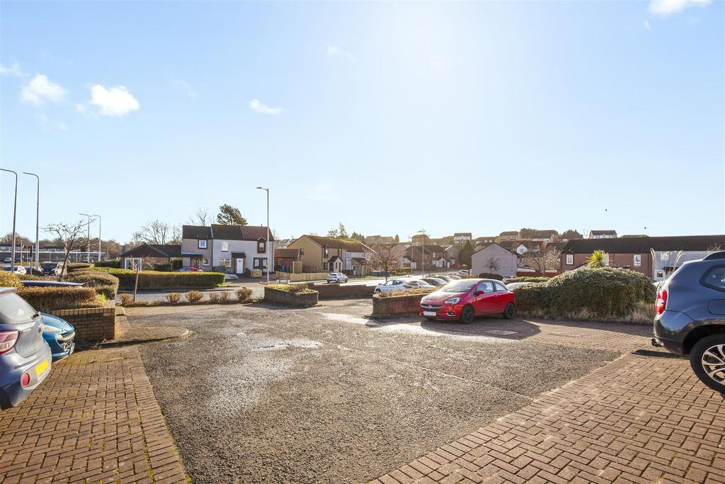 8 Glen Nevis Drive Dunfermline 13.jpg