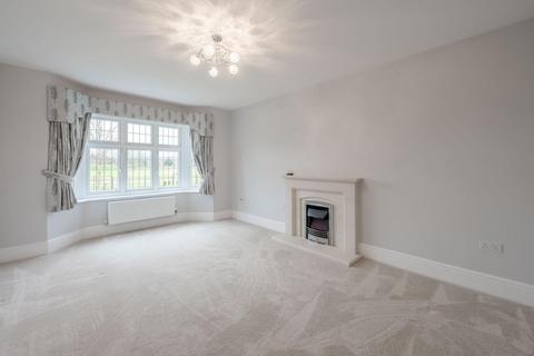12 Cricketers Grove, Birmingham, B17 8BF