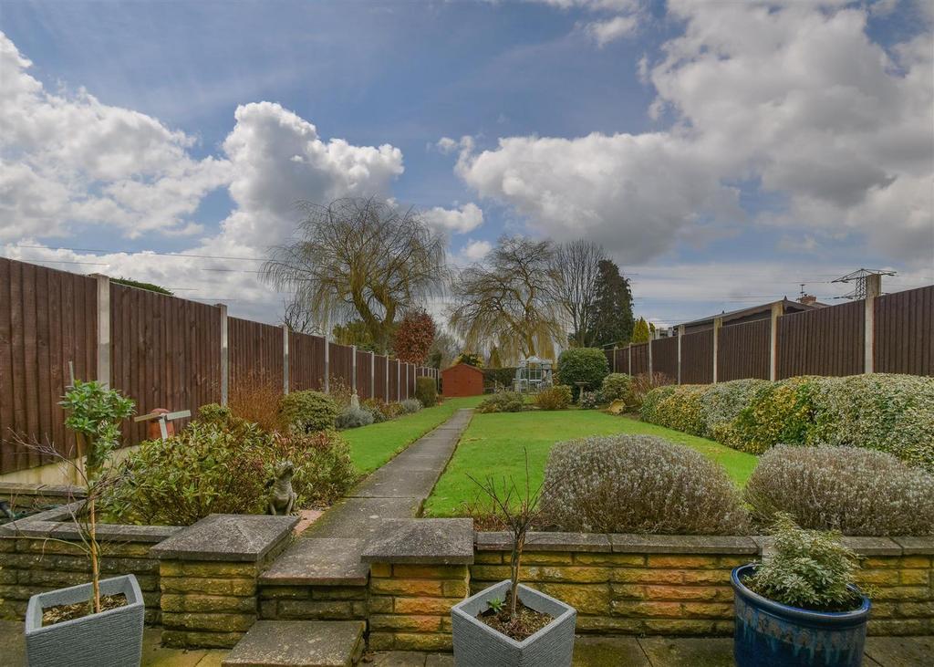 3 Lapper Avenue   Rear Garden 2.jpg