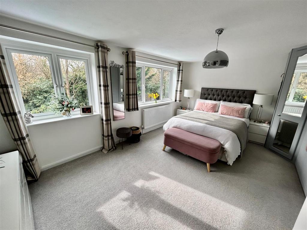 New main bedroom.jpg