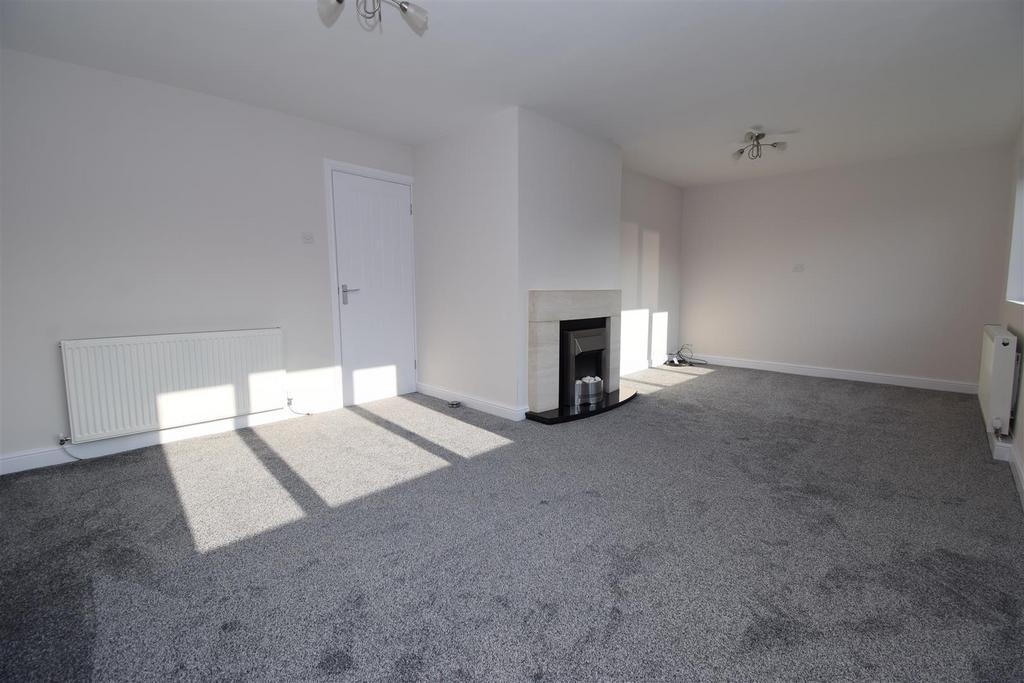Biddick Hall Drive, South Shields 2 bed semidetached house £650 pcm