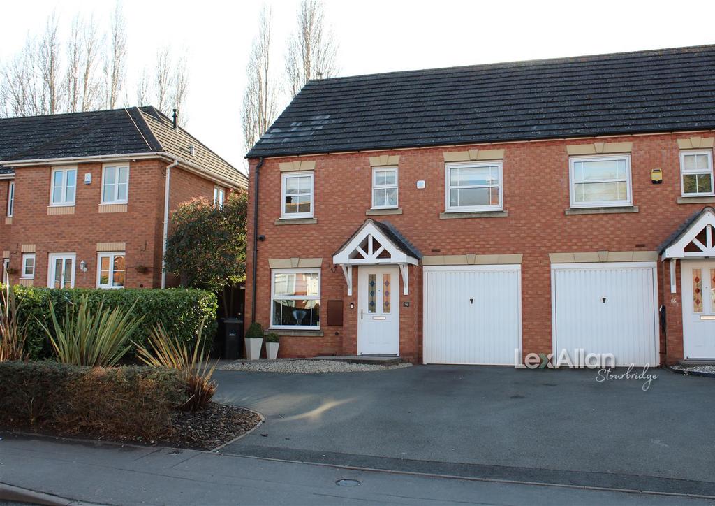 Church Avenue, Stourbridge 3 bed semidetached house £260,000
