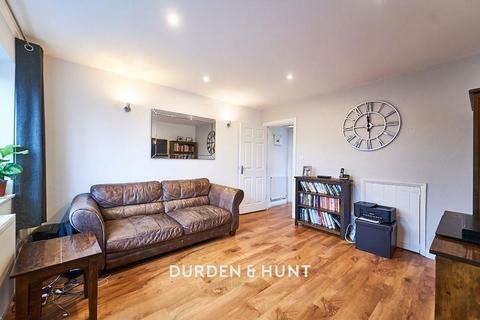 40 Cornwall Road, Pilgrims Hatch, Brentwood, CM15 9LX