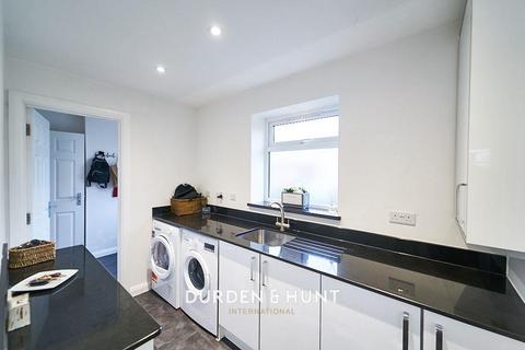 40 Cornwall Road, Pilgrims Hatch, Brentwood, CM15 9LX