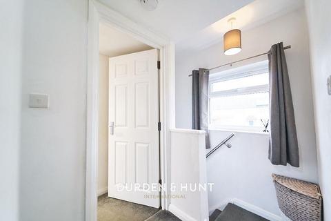 40 Cornwall Road, Pilgrims Hatch, Brentwood, CM15 9LX