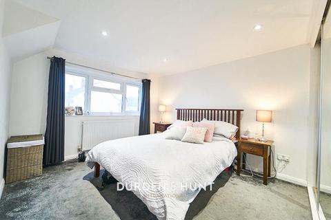 40 Cornwall Road, Pilgrims Hatch, Brentwood, CM15 9LX