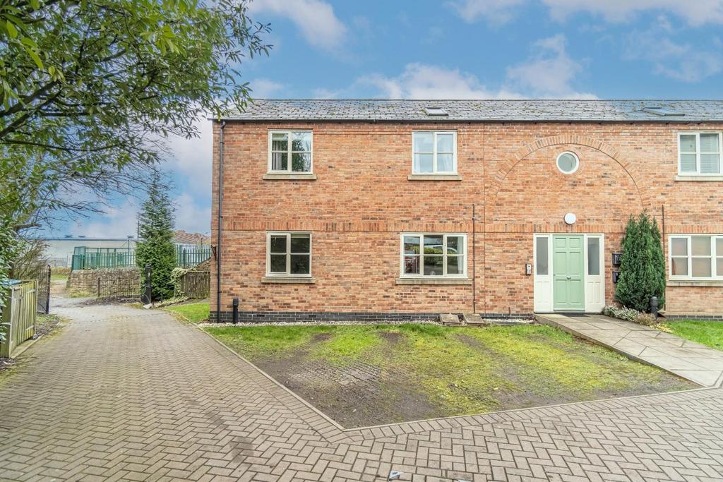 Dormston House, Sedgley 2 bed flat for sale £135,000