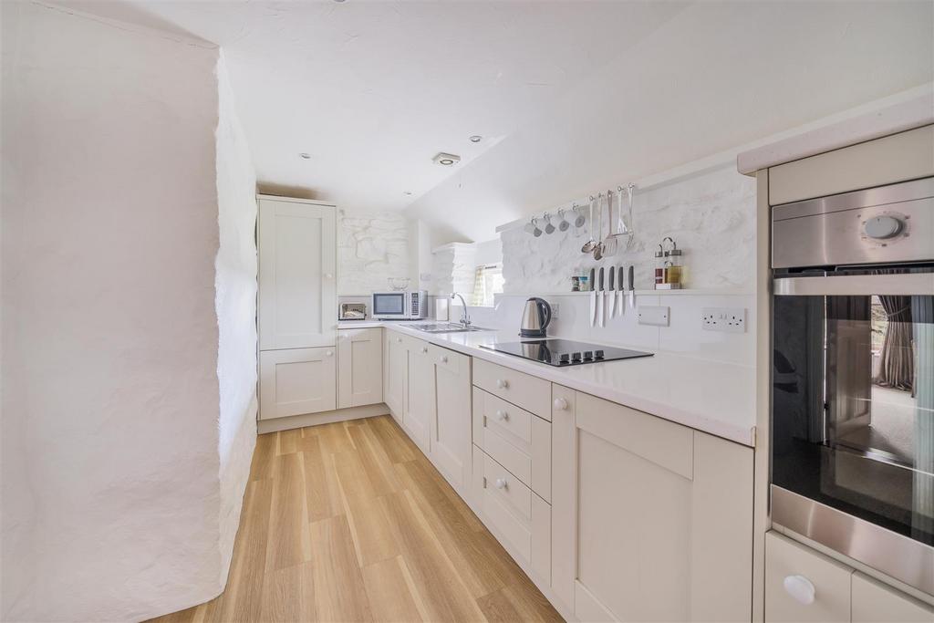 Babes Cottage Kitchen.jpg