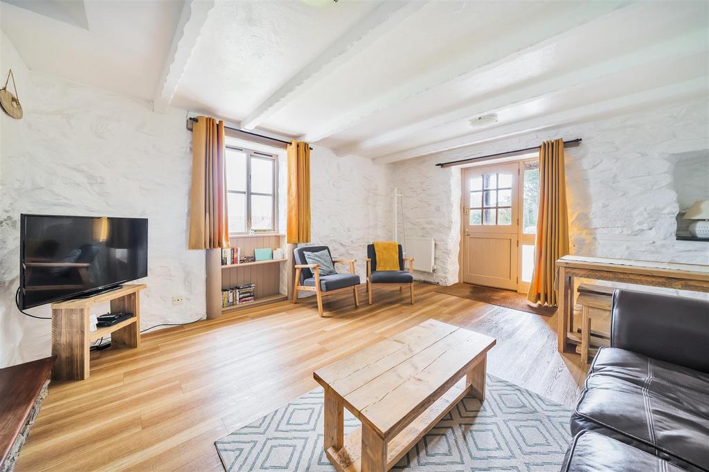 Bebes Cottage Sitting Room.jpg