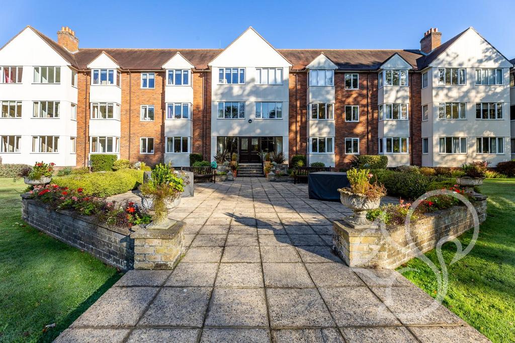 Berechurch Hall Road, Colchester 2 bed apartment £290,000
