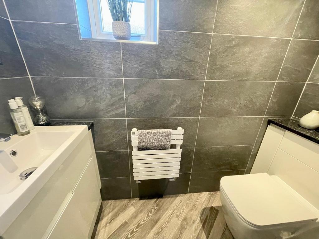 Cloakroom WC
