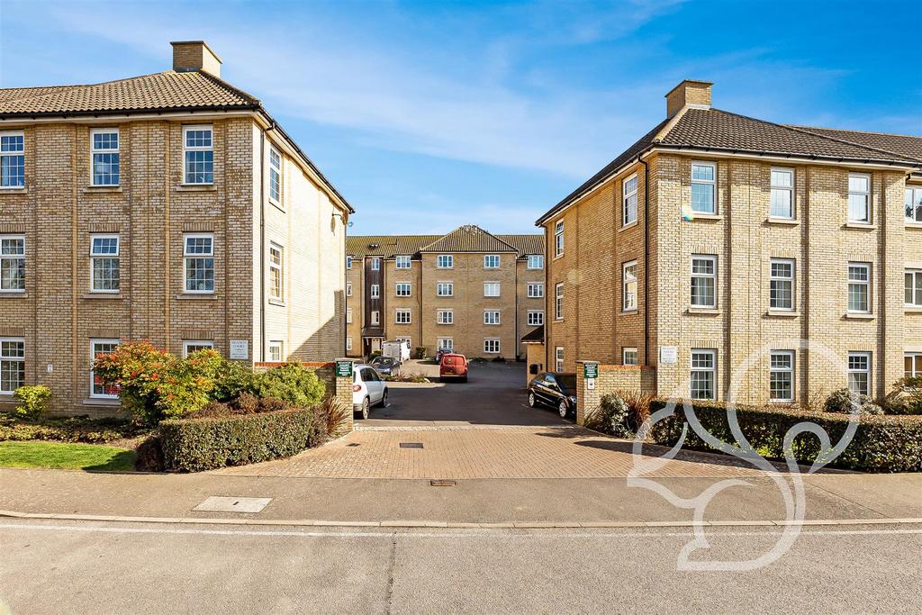 Dove House Meadow, Great Cornard 2 bed apartment £180,000