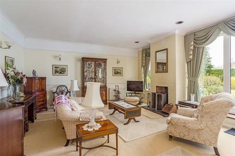 15 Weston Road, Failand, Bristol, BS8 3UR