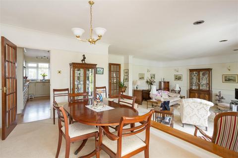 15 Weston Road, Failand, Bristol, BS8 3UR