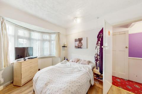 3 bedroom house for sale - Ellerdine Road, Hounslow