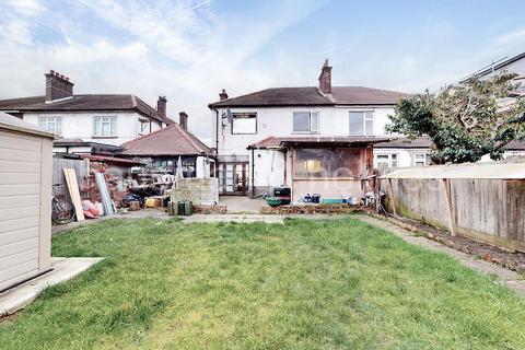 4 bedroom house for sale, Hendon Way, NW2