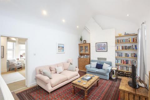 60 Bavent Road, London, SE5 9RZ