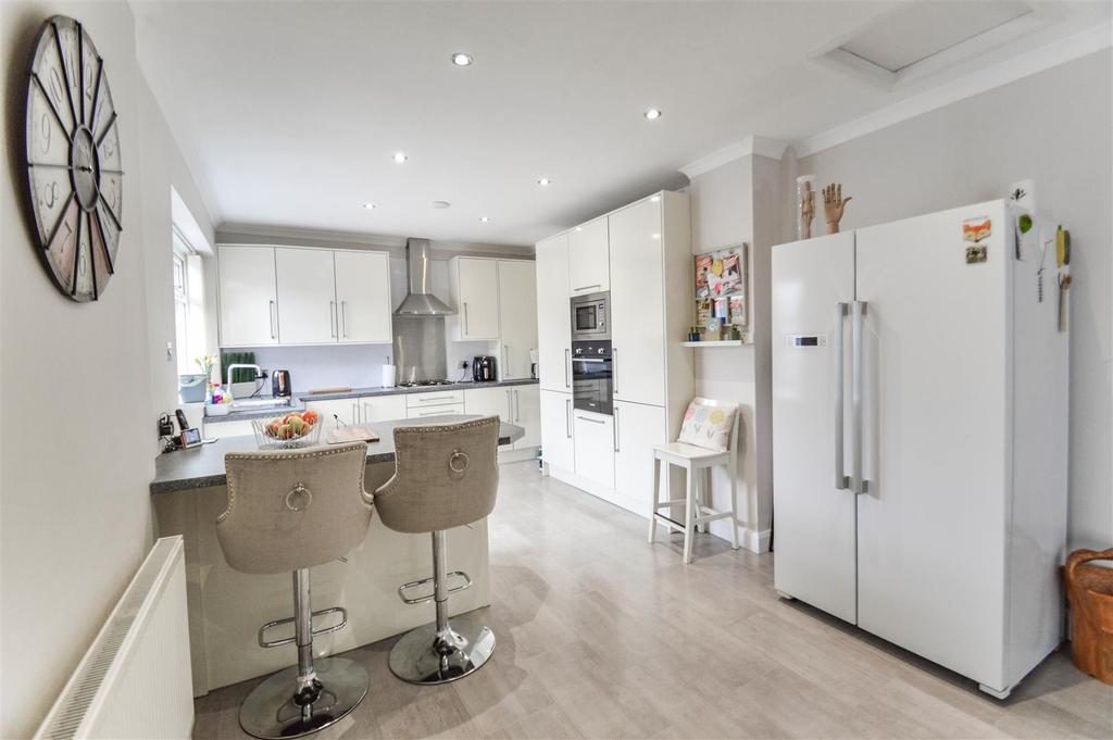 Dining Kitchen Area