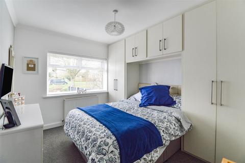 86 Springfield Way, Anlaby, Hull, HU10 6QJ