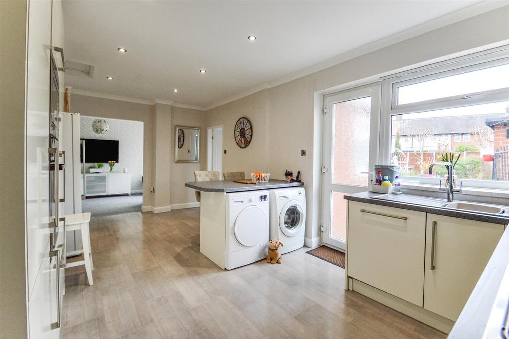 Living / Dining / Kitchen