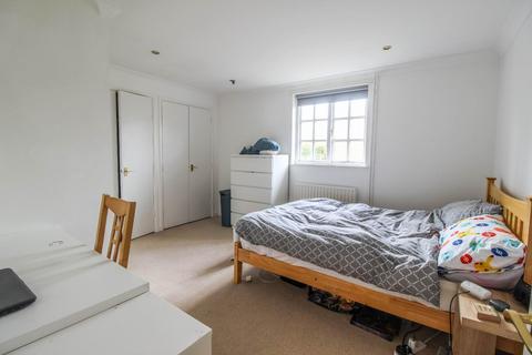 4 bedroom detached bungalow for sale - Poplar Farm Close, Bassingbourn