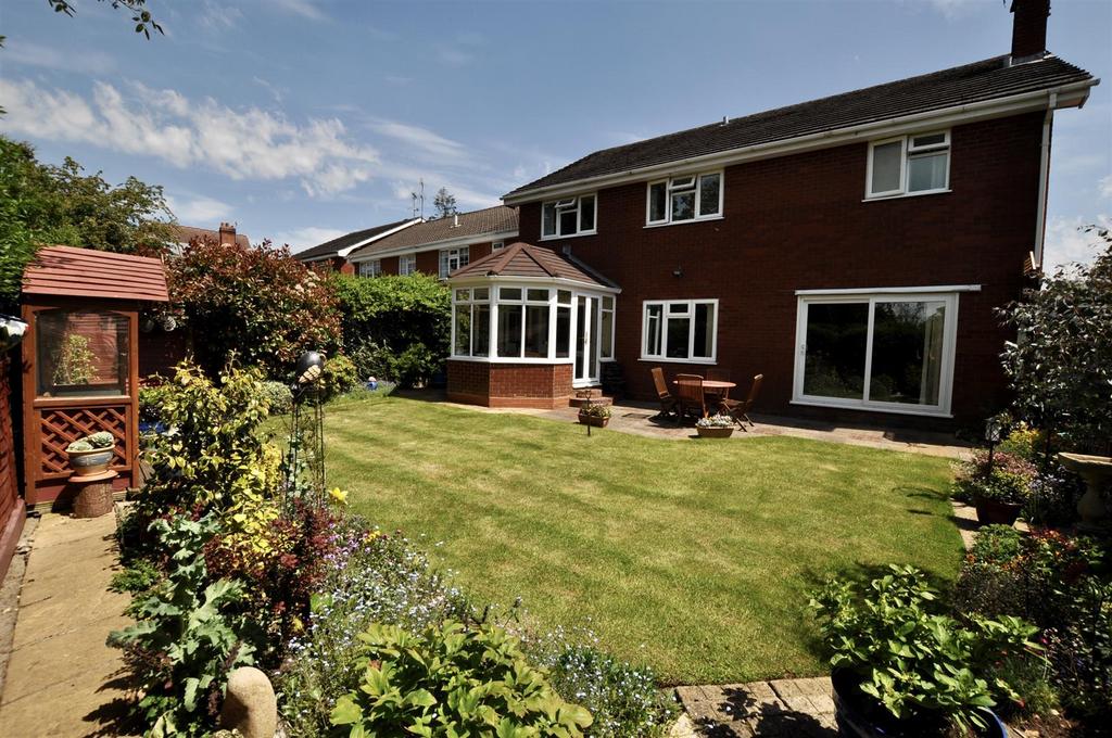 Rooks Meadow, Hagley 4 bed detached house for sale £645,000