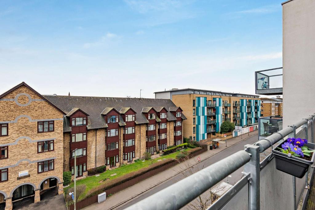 8541206-exterior03-800.jpg
