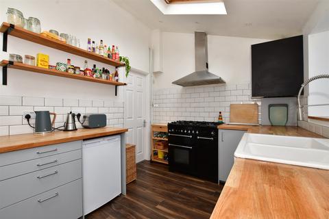 18 Beechen Lane, Lower Kingswood, Tadworth, KT20 6RY