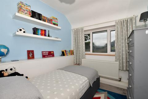 18 Beechen Lane, Lower Kingswood, Tadworth, KT20 6RY