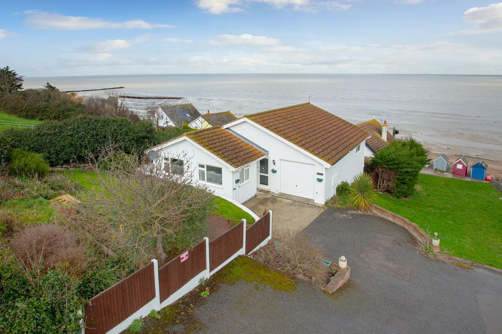 Western Esplanade, Herne Bay, CT6 4 bed detached house for sale £699,000