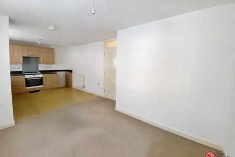 2 bedroom ground floor flat for sale - Ffordd Maendy, Sarn, Bridgend, Bridgend County. CF32 9EZ