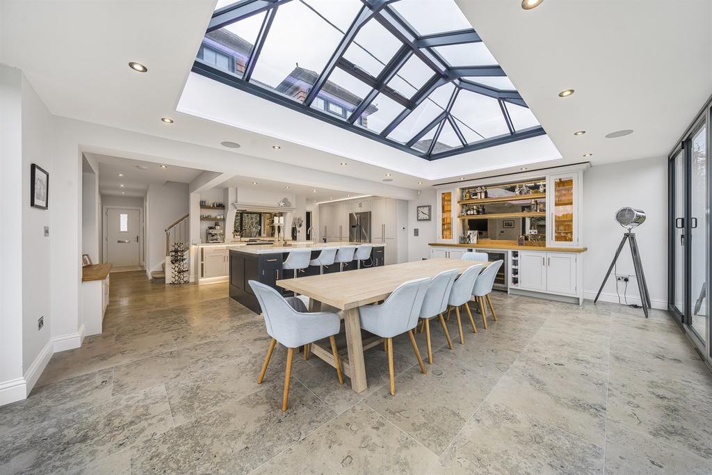 Kitchen/Breakfast Ro