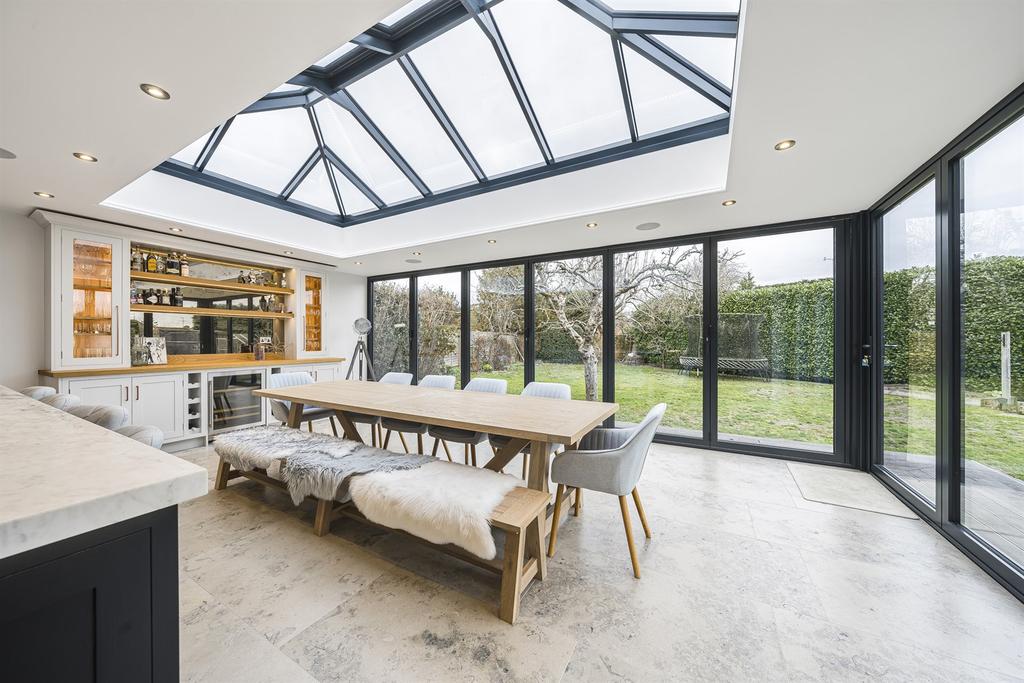Kitchen/Breakfast Ro