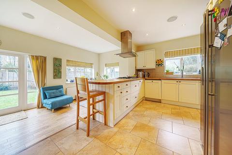 83 Bournemouth Road, London, SW19 3AR
