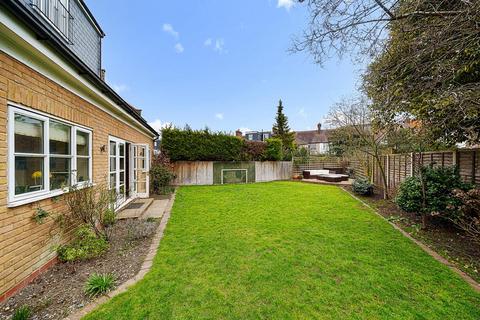 83 Bournemouth Road, London, SW19 3AR