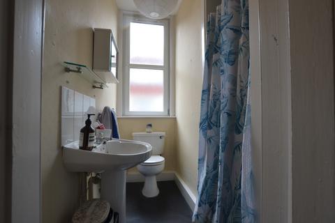 1 bedroom flat to rent, Beaverhall Road, Edinburgh, EH7